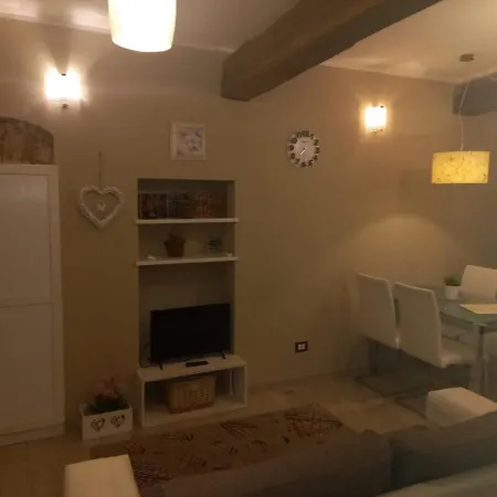 Antico Vicolo - Giulia